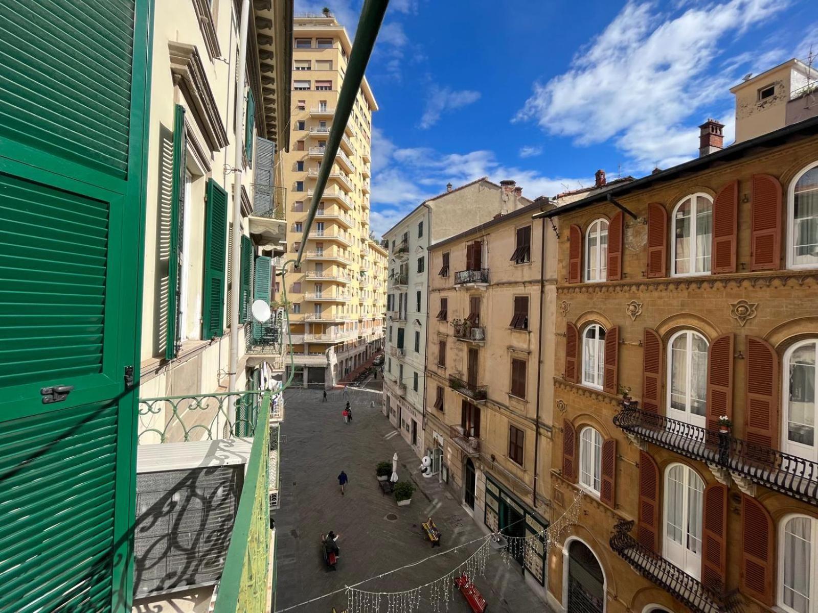 Centrale Ampio Appartamento 5 Minuti Stazione Cinque Terre La Spezia Exterior photo
